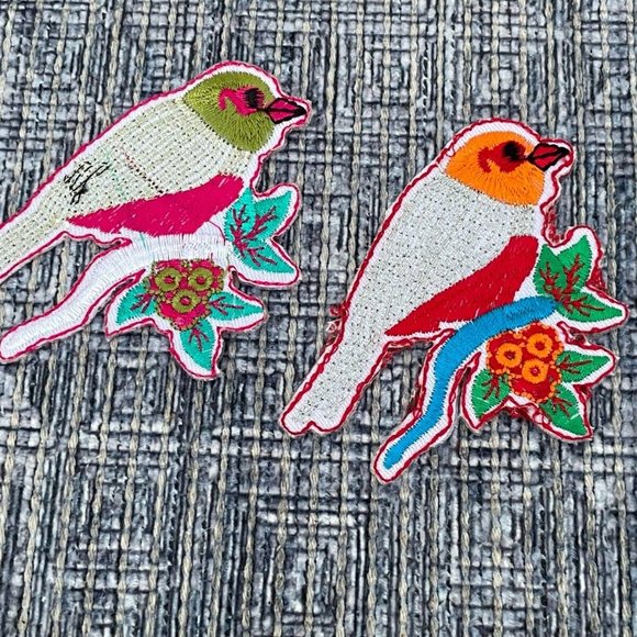 Iron On Bird Patch Lot of 2 Bird on Branch Multi Color Embroidery Patches X2 - Picture 3 of 8